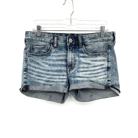 EXPRESS Women's Shortie Low Rise Whiskered Blue Denim Cuffed Shorts Size 6 - Picture 1 of 4